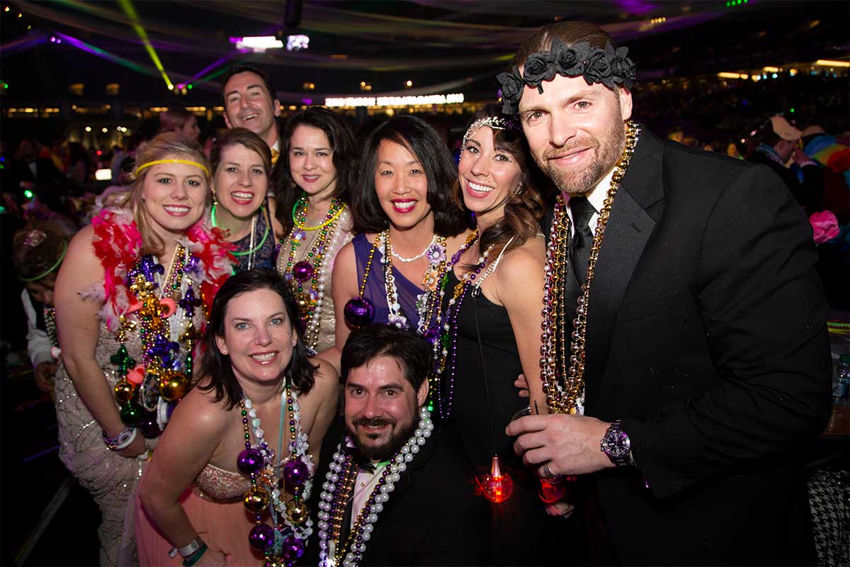 Mardi gras formal hot sale wear