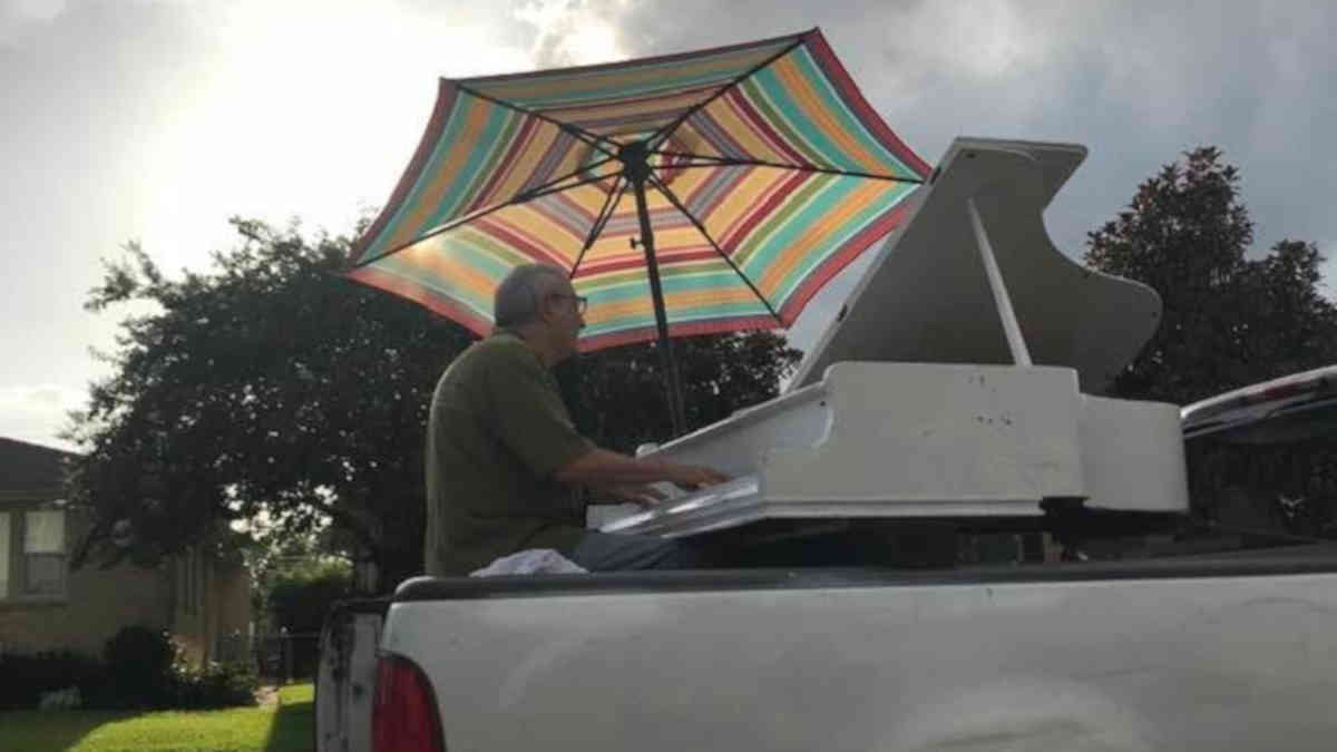 Joe Krown Piano on a truck
