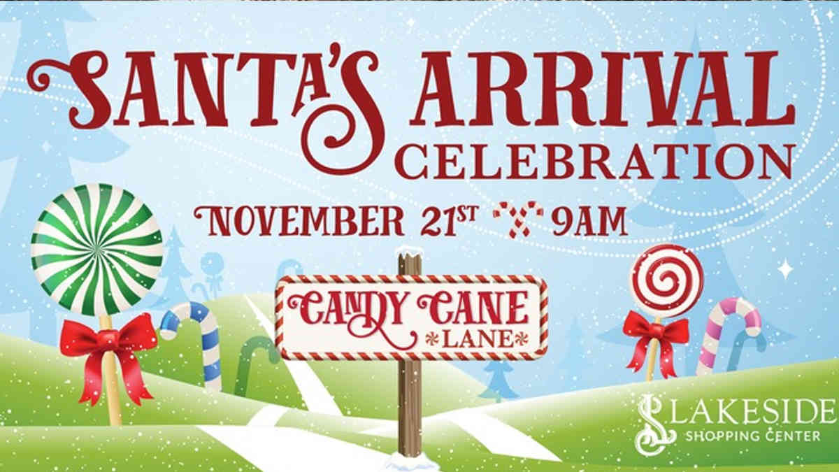 Santa's Arrival Parade - Lakeside Shopping Center