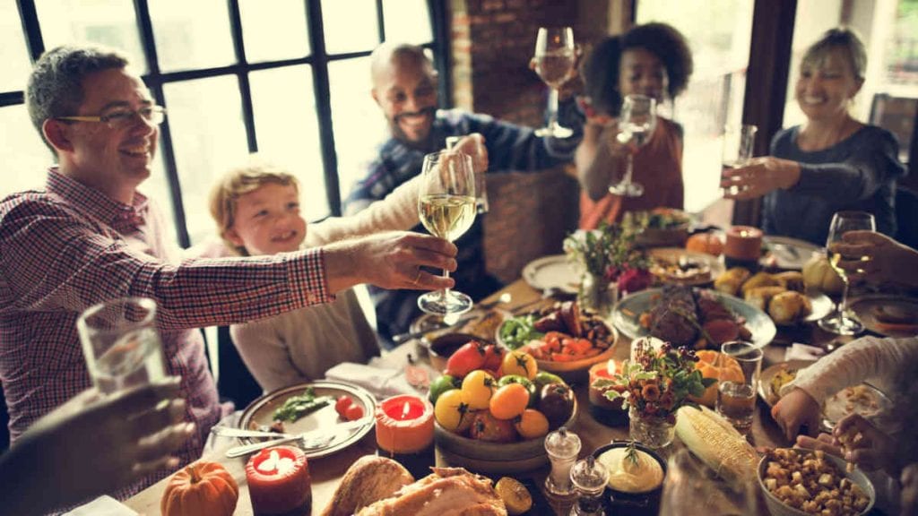 Tips for eating out with kids- Thanksgiving dinner